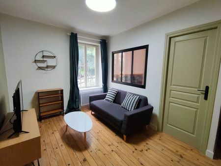 appartement meublé t2 bis de 32 m² en hyper centre de clermont-ferrand