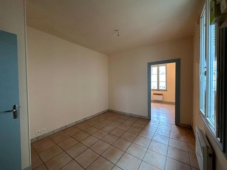 appartement de type 2 loyer 340 euros charges comprises