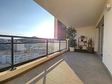 marseille 11ème : magnifique appartement type 4 expo sud avec grande terrasse