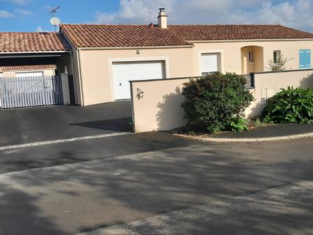 vente maison à saint-aubin-la-plaine (85210) : à vendre / 90m² saint-aubin-la-plaine