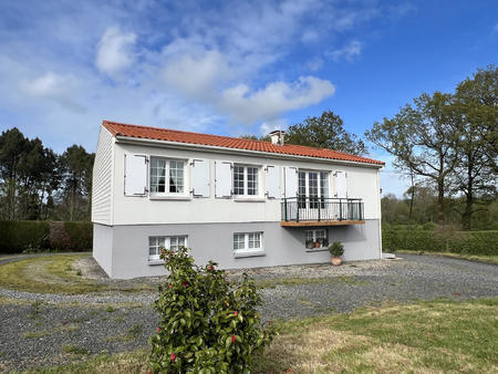 vente maison à saint-julien-des-landes (85150) : à vendre / 87m² saint-julien-des-landes