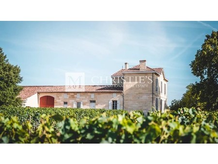 exclusivity - for sale emblematic bordeaux vineyard estate with exceptional terroir!    aq