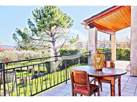 charmante villa au calme avec garage jardin et terrasse