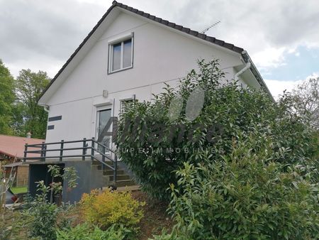 maison 6 pièces 106 m²