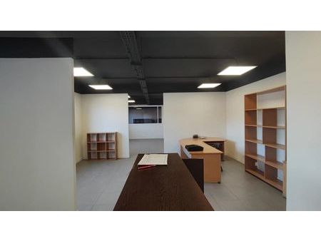 bureaux 150 m²