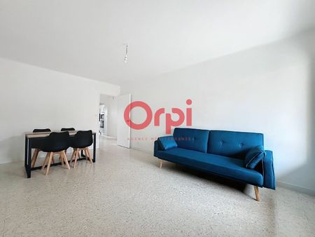 location appartement  47.41 m² t-2 à saint-raphaël  850 €
