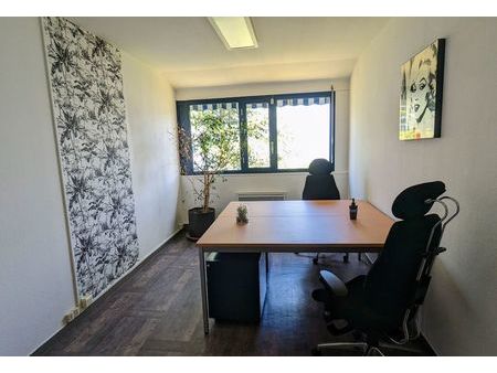 bureau à partir de 14 m2 meublé et décoré à elancourt trappes