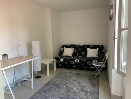 location appartement  m² t-0 à charenton-le-pont  729 €