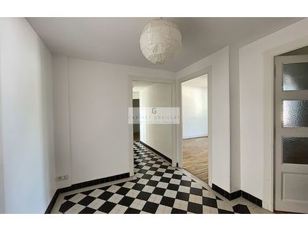 location appartement 5 pièces 108 m² chambéry (73000)
