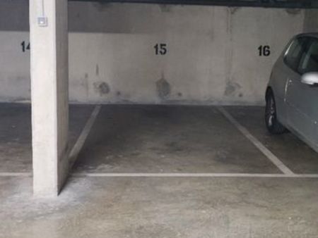 location parking sécurisé en sous sol