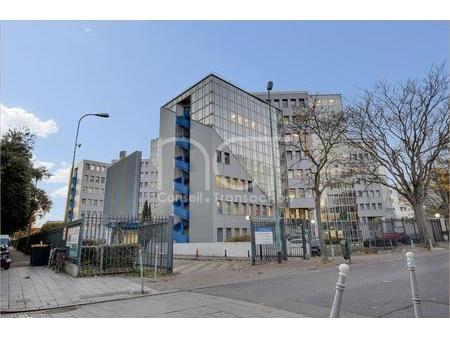 local professionnel - 575m² - colombes