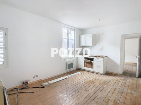 appartement de 2 pièces (32 m²) en location à villedieu les poeles rouffigny