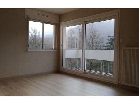 location appartement 2 pièces 43 m² grenoble (38000)
