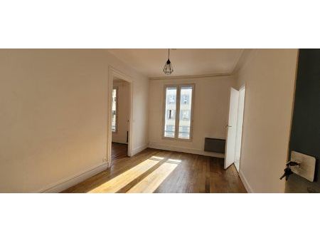 location appartement  33.8 m² t-2 à issy-les-moulineaux  1 000 €