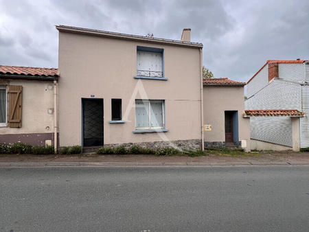 vente maison à beaulieu-sous-la-roche (85190) : à vendre / 80m² beaulieu-sous-la-roche