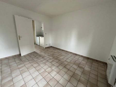 location appartement  19.82 m² t-1 à beauvais  375 €
