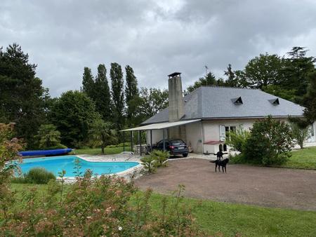 vente maison piscine à montreuil-sur-loir (49140) : à vendre piscine / 157m² montreuil-sur