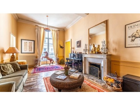 paris 5th district a peaceful 3-bed apartment  paris  pa 75005 residence/apartment for sal