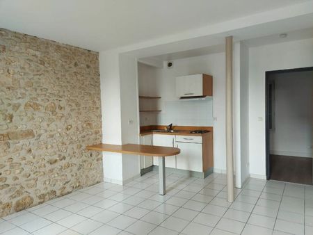location appartement  m² t-1 à melun  649 €