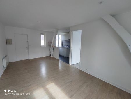 location appartement  m² t-1 à nemours  595 €