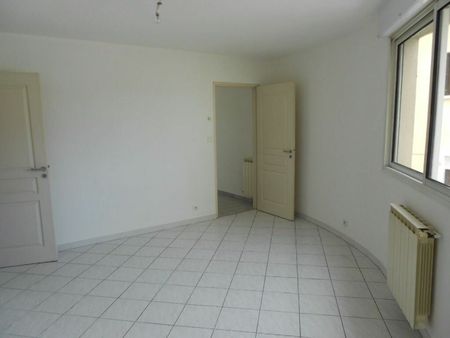 location appartement  m² t-1 à nîmes  475 €