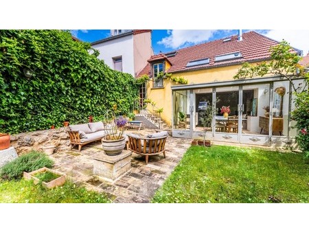 marly-le-roi  in the heart of the village    78160 villa/townhouse for sale