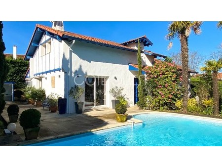 anglet  near the 5 cantons markets a peaceful 4-bed property  anglet  aq 64600 villa/townh