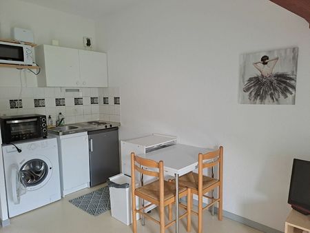 location appartement  m² t-0 à chambéry  560 €