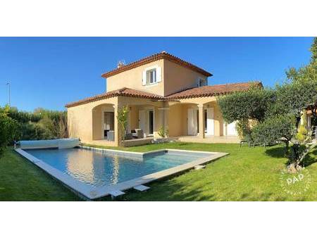 la villa noa est une superbe villa de type provençale située à pertuis dans un quartier ré