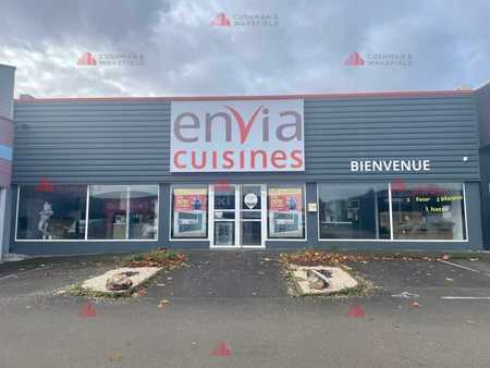 location de local commercial de 350 m² à quetigny - 21800