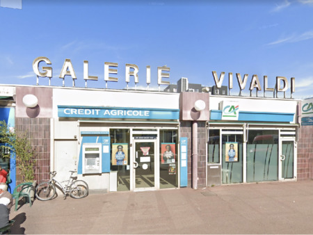 location de local commercial de 140 m² à val-de-reuil - 27100