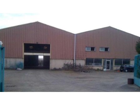 location local d'activités vernouillet 1 534 m²