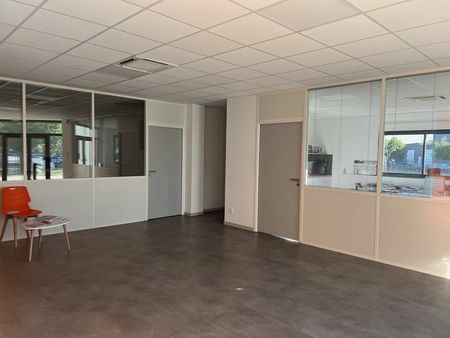 location de bureau de 278 m² à saint-pierre-des-corps - 37700