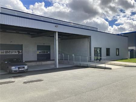 location d'entrepôt de 1 246 m² à fleury-les-aubrais - 45400