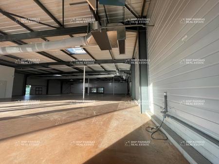 location d'entrepôt de 930 m² à olivet - 45160