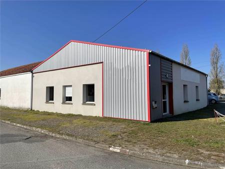 location d'entrepôt de 253 m² à saint-philbert-de-grand-lieu - 44310