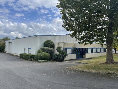 location d'entrepôt de 580 m² à thouaré-sur-loire - 44470