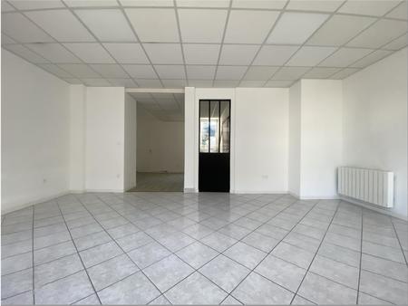 location de local commercial de 43 m² à saint-nazaire - 44600