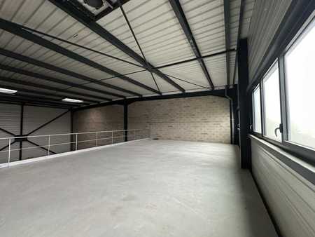 location d'entrepôt de 378 m² à ostwald - 67540