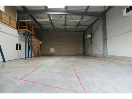 location d'entrepôt de 470 m² à reims - 51100