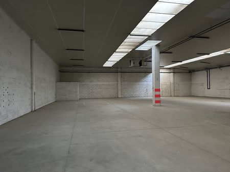 location d'entrepôt de 1 100 m² à strasbourg - 67000