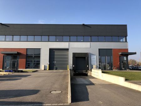 location d'entrepôt de 896 m² à strasbourg - 67000