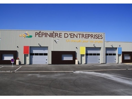 location d'entrepôt de 236 m² à vouziers - 08400