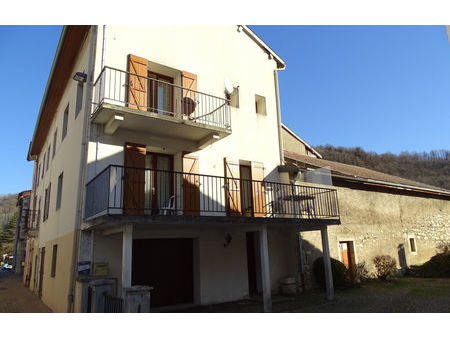 vente maison 4 pièces 90 m² moirans-en-montagne (39260)