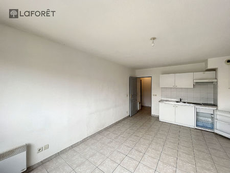 appartement salon de provence - 1 pièce(s) - 28 m2