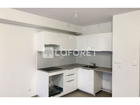 location appartement 2 pièces 41 m² istres (13800)