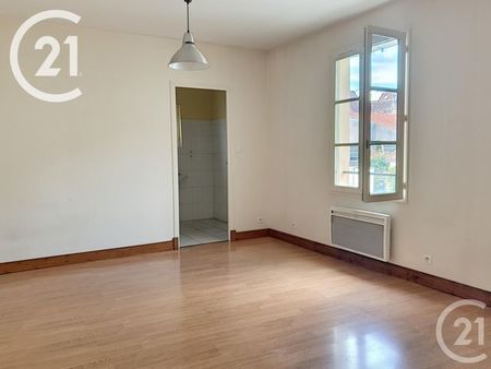 appartement f1 à louer - 1 pièce - 36 96 m2 - provins - 77 - ile-de-france
