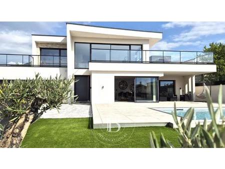 mirefleurs - maison d’architecte 190 m² - piscine avec vue panoramique