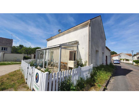 vente maison à montcourt-fromonville (77140) : à vendre / 70m² montcourt-fromonville