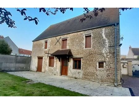 vente maison 4 pièces 100 m² saint-pierre-en-auge (14170)
